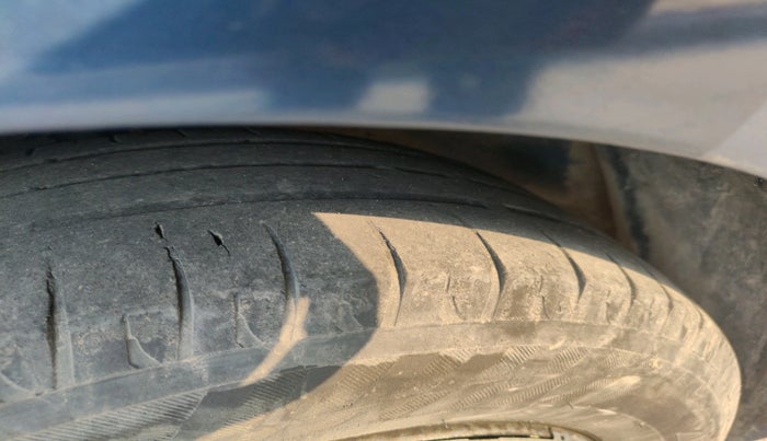 2018 Maruti Baleno DELTA PETROL 1.2, Petrol, Manual, 1,23,148 km, tyre