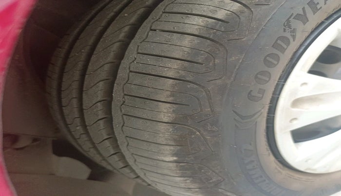 2012 Honda Brio S MT, Petrol, Manual, 39,417 km, tyre