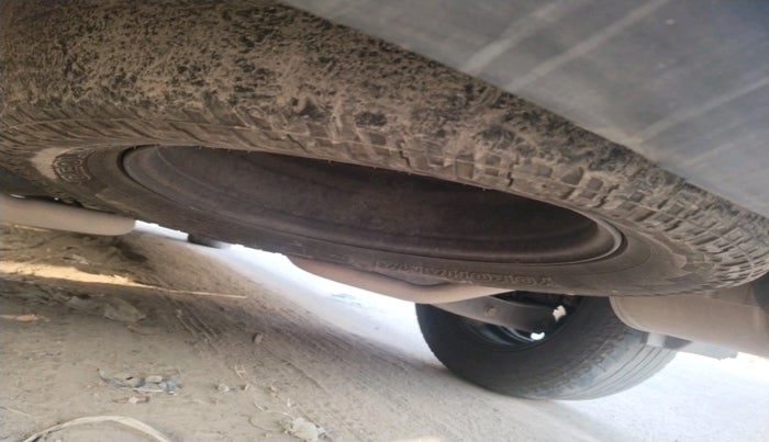 2019 Mahindra XUV500 W7, Diesel, Manual, 2,53,720 km, tyre