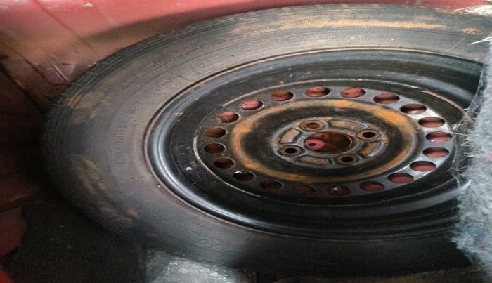 2013 Honda Brio S MT, Petrol, Manual, 47,287 km, tyre