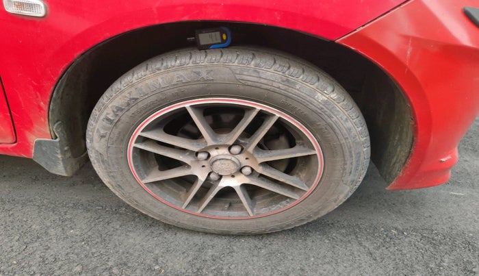 2013 Honda Brio S MT, Petrol, Manual, 47,287 km, tyre