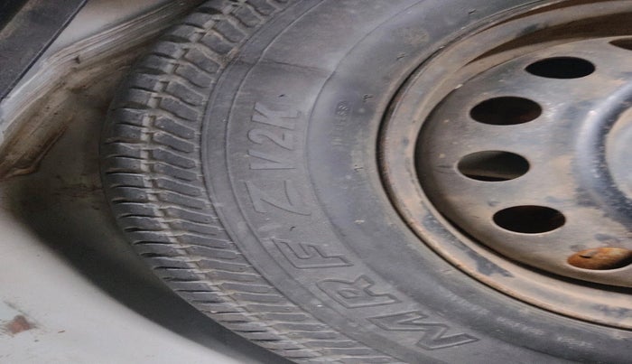 2012 Maruti Swift VDI, Diesel, Manual, 94,844 km, tyre