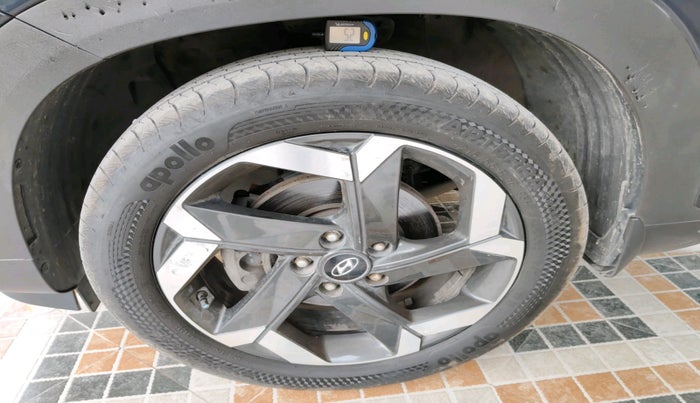 2022 Hyundai ALCAZAR PLATINUM 1.5 MT 7STR, Diesel, Manual, 31,973 km, tyre