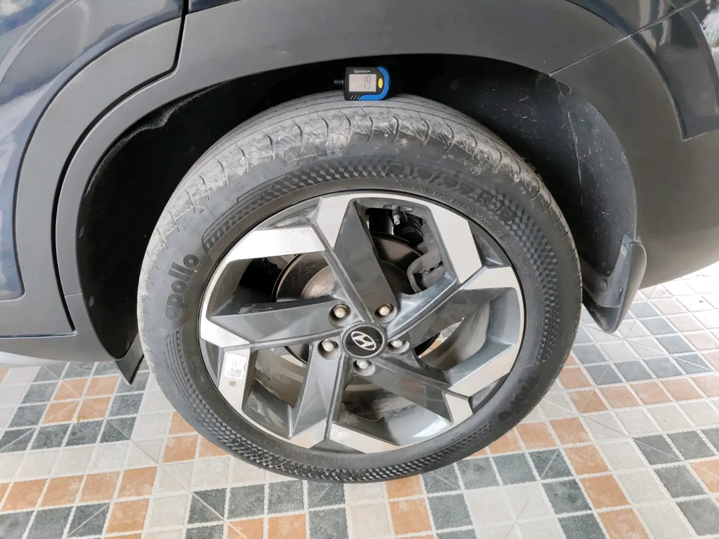 2022 Hyundai ALCAZAR PLATINUM 1.5 MT 7STR, Diesel, Manual, 31,973 km, tyre