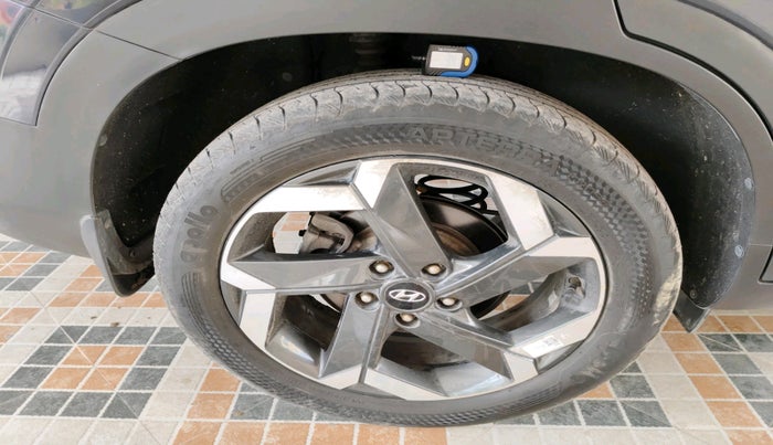 2022 Hyundai ALCAZAR PLATINUM 1.5 MT 7STR, Diesel, Manual, 31,973 km, tyre