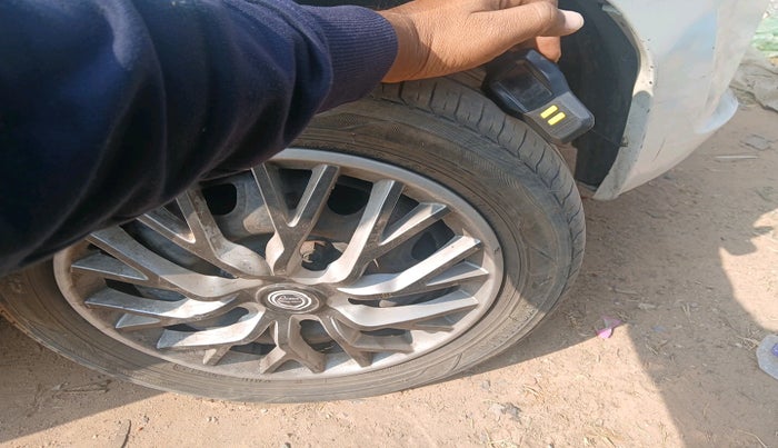 2015 Maruti Alto K10 VXI, Petrol, Manual, 1,37,853 km, tyre