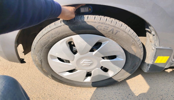 2015 Maruti Celerio VXI AMT, Petrol, Automatic, 89,236 km, tyre