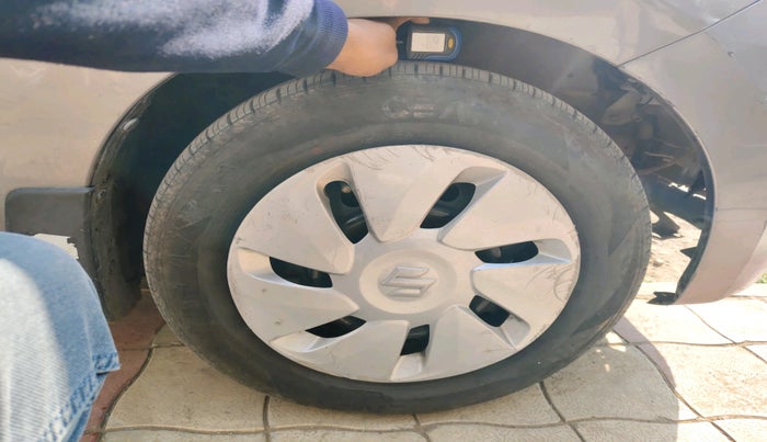 2015 Maruti Celerio VXI AMT, Petrol, Automatic, 89,236 km, tyre