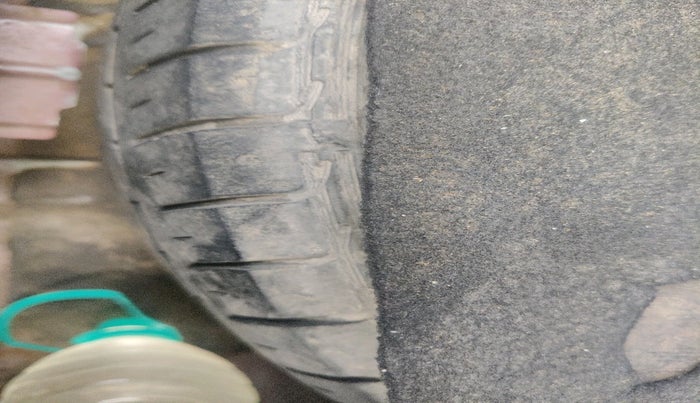 2014 Hyundai Verna FLUIDIC 1.6 CRDI SX AT, Diesel, Automatic, 1,70,849 km, tyre