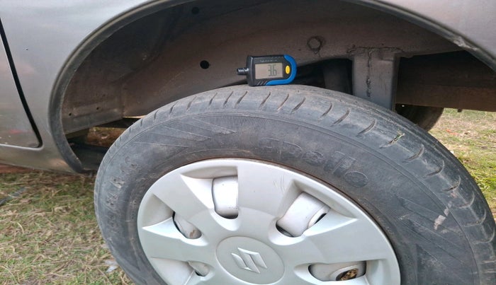 2011 Maruti Eeco 5 STR, Petrol, Manual, 1 km, tyre