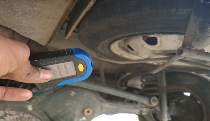 2011 Maruti Eeco 5 STR, Petrol, Manual, 1 km, tyre