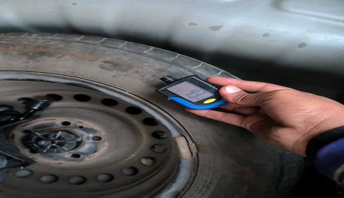 2022 Hyundai VENUE S 1.2, Petrol, Manual, 44,589 km, tyre