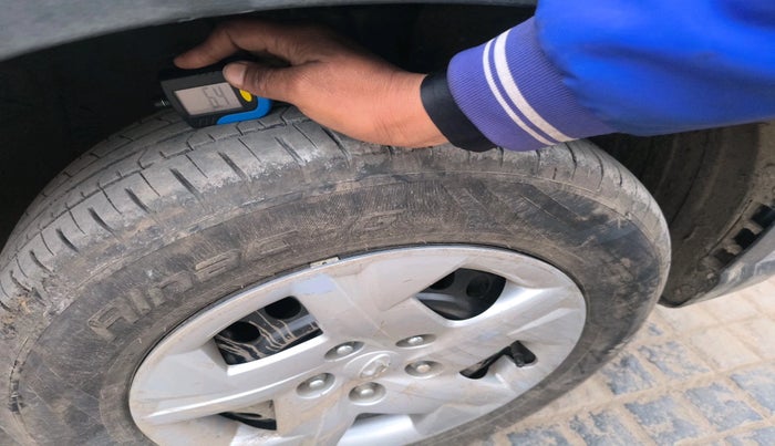 2022 Hyundai VENUE S 1.2, Petrol, Manual, 44,589 km, tyre