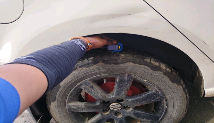 2011 Volkswagen Vento HIGHLINE DIESEL 1.6, Diesel, Manual, 1,56,104 km, tyre