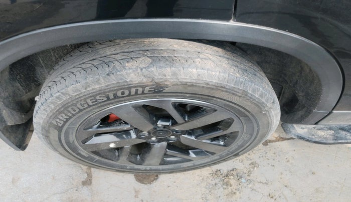 2023 Tata Safari XZA PLUS O RED DARK , Diesel, Automatic, 26,832 km, tyre