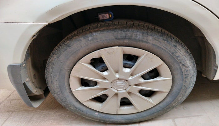 2013 Maruti SX4 VXI, Petrol, Manual, 93,425 km, tyre