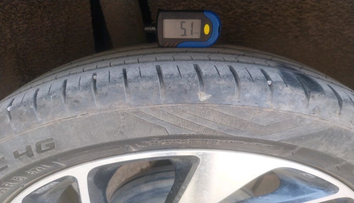 2021 Maruti Baleno ZETA PETROL 1.2, Petrol, Manual, 28,398 km, tyre