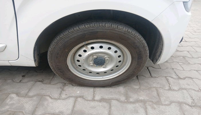 2019 Maruti New Wagon-R LXI CNG 1.0, Petrol, Manual, 90,937 km, tyre