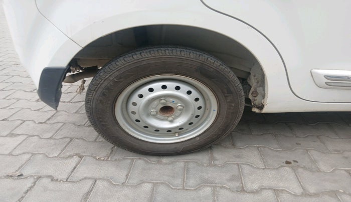 2019 Maruti New Wagon-R LXI CNG 1.0, Petrol, Manual, 90,937 km, tyre