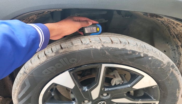 2022 Tata PUNCH CREATIVE  MT, Petrol, Manual, 12,007 km, tyre