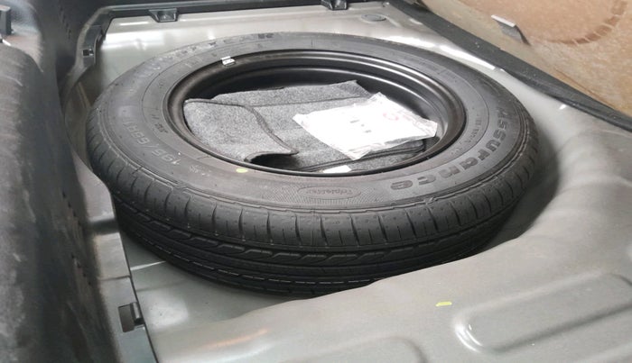 2023 KIA SONET HTX 1.0 DCT, Petrol, Automatic, 13,615 km, tyre