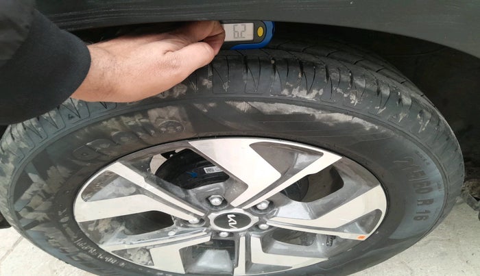 2023 KIA SONET HTX 1.0 DCT, Petrol, Automatic, 13,615 km, tyre