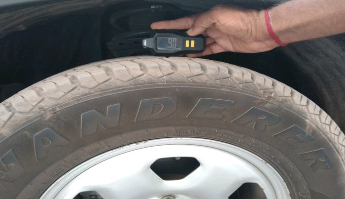 2022 Tata Safari XE, Diesel, Manual, 88,056 km, tyre