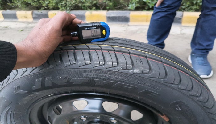 2021 Tata Tiago XT PETROL, Petrol, Manual, 29,875 km, tyre