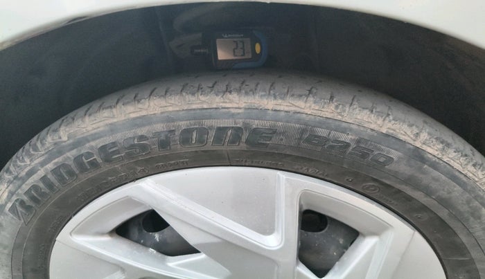 2021 Tata Tiago XT PETROL, Petrol, Manual, 29,875 km, tyre