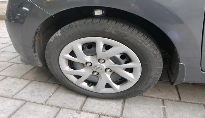 2019 Hyundai Grand i10 SPORTZ 1.2 KAPPA VTVT, Petrol, Manual, 1,08,266 km, tyre