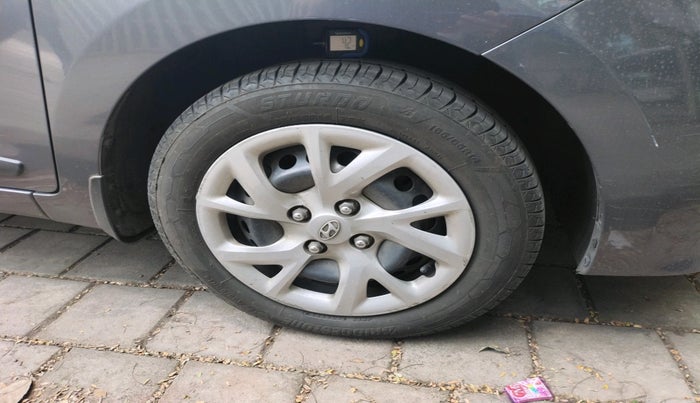 2019 Hyundai Grand i10 SPORTZ 1.2 KAPPA VTVT, Petrol, Manual, 1,08,266 km, tyre