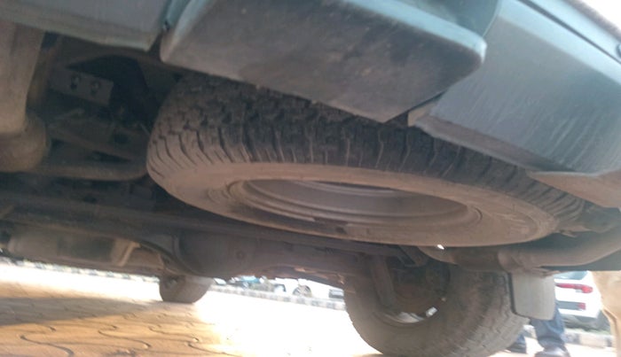 2015 Tata Safari Storme 2.2 EX 4X2, Diesel, Manual, 1,12,251 km, tyre