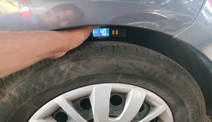 2014 Hyundai i10 SPORTZ 1.2, Petrol, Manual, 86,407 km, tyre