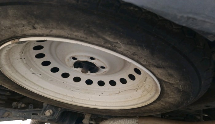 2023 Mahindra XUV700 AX 5 D MT 5 STR, Diesel, Manual, 72,164 km, tyre