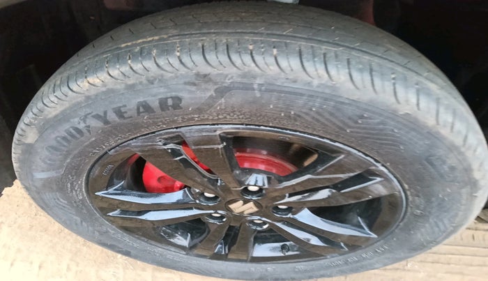 2018 Maruti Vitara Brezza ZDI, Diesel, Manual, 7,774 km, tyre