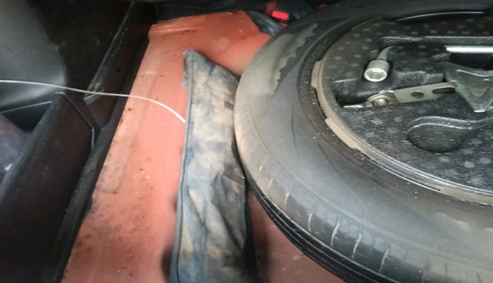 2018 Maruti Vitara Brezza ZDI, Diesel, Manual, 7,774 km, tyre