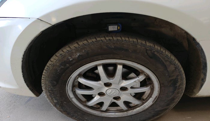 2015 Maruti Swift Dzire VXI, Petrol, Manual, 1,71,728 km, tyre