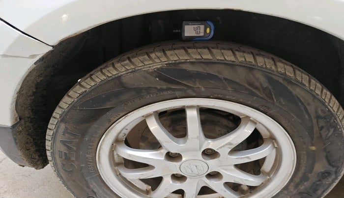 2015 Maruti Swift Dzire VXI, Petrol, Manual, 1,71,728 km, tyre