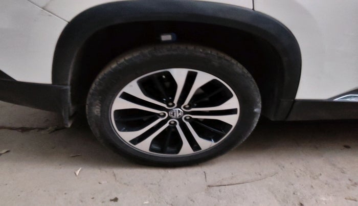 2022 MG HECTOR SHARP 1.5 PETROL CVT, Petrol, Automatic, 50,734 km, tyre