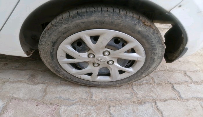 2018 Hyundai Grand i10 SPORTZ 1.2 KAPPA VTVT, Petrol, Manual, 64,979 km, tyre