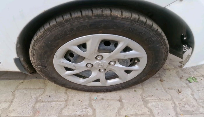 2018 Hyundai Grand i10 SPORTZ 1.2 KAPPA VTVT, Petrol, Manual, 64,979 km, tyre