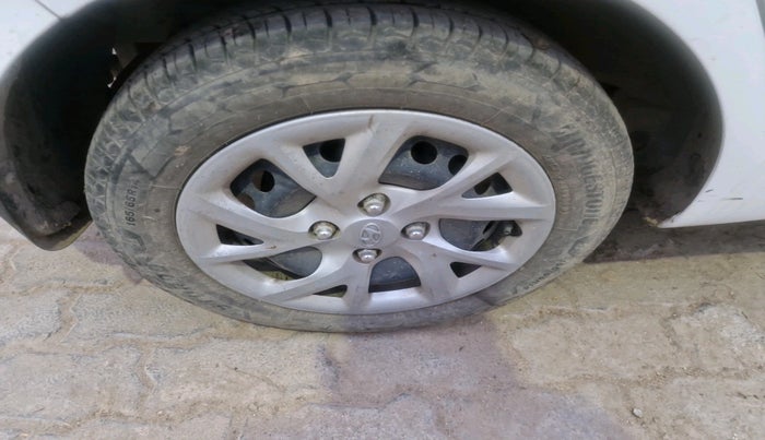 2018 Hyundai Grand i10 SPORTZ 1.2 KAPPA VTVT, Petrol, Manual, 64,979 km, tyre