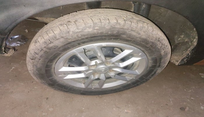 2020 Renault TRIBER RXL MT, Petrol, Manual, 51,198 km, tyre