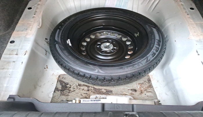 2014 Honda City 1.5L I-VTEC VX CVT, Petrol, Automatic, 1,00,072 km, tyre