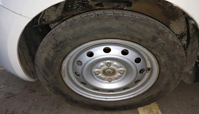 2014 Maruti Ritz LXI, Petrol, Manual, 49,474 km, tyre