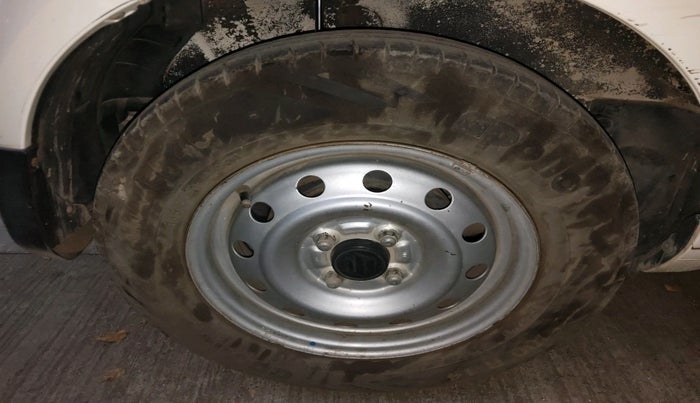 2014 Maruti Ritz LXI, Petrol, Manual, 49,474 km, tyre