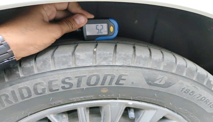 2019 Maruti Ertiga ZXI+ SHVS, Petrol, Manual, 1,18,361 km, tyre