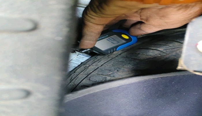 2019 Maruti Alto LXI CNG, Petrol, Manual, 1,33,310 km, tyre