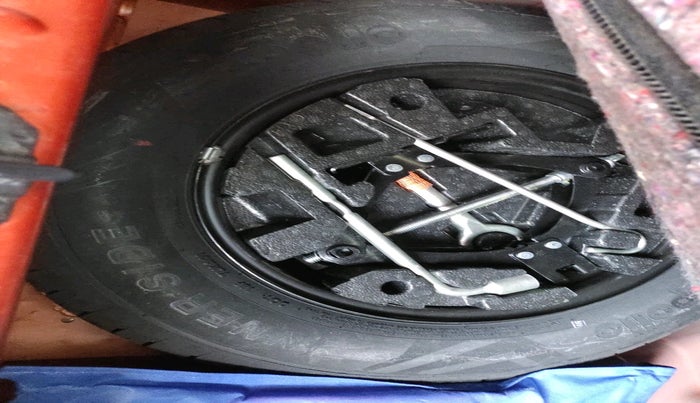 2022 Tata PUNCH ADVENTURE MT, Petrol, Manual, 15,797 km, tyre