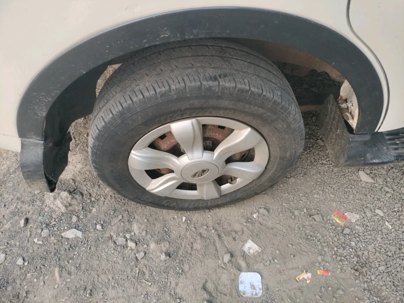 2012 Mahindra Xylo D2 BS III, Diesel, Manual, 10,02,500 km, tyre